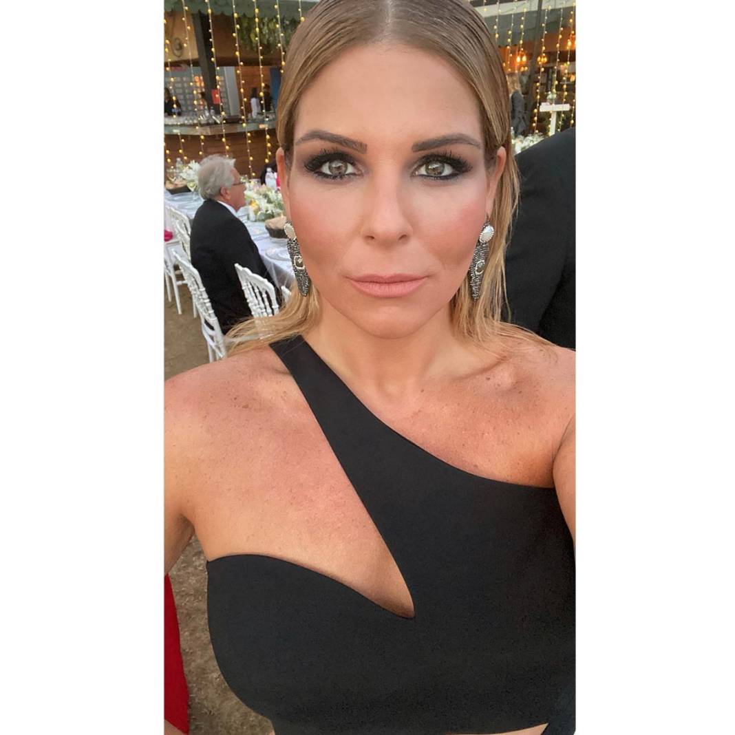 Pelin Öztekin'in nasıl zayıfladığı ortaya çıktı! 153 kilodan 60 kiloya geldi, pozları beğeni yağmuruna tutuluyor! 15